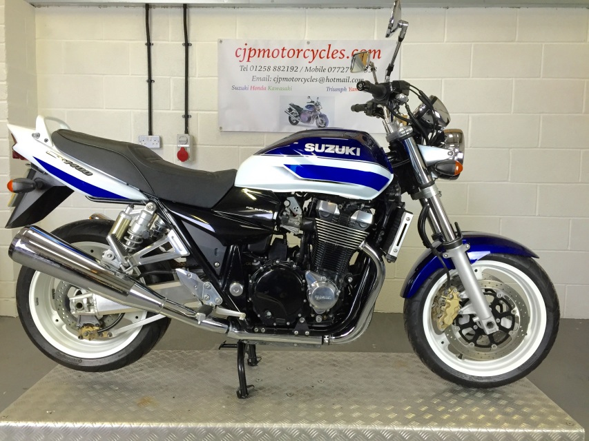  Suzuki Gsx1400-k2    Sold To A Chap In Bath
