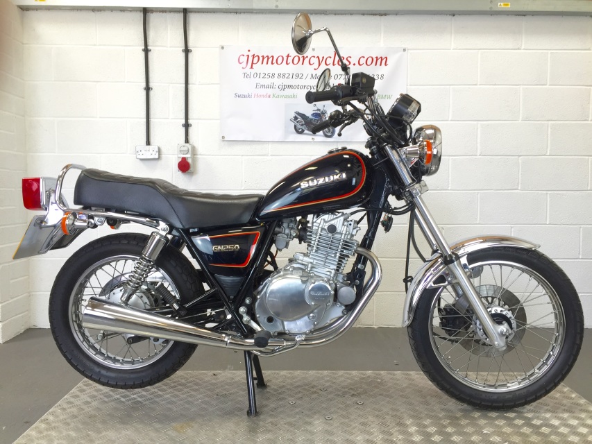  Suzuki Gn250-r