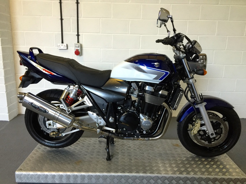  Suzuki Gsx1400-k6