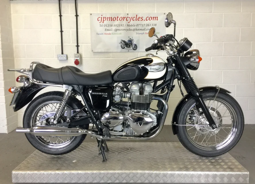 2004 Triumph Bonneville T100