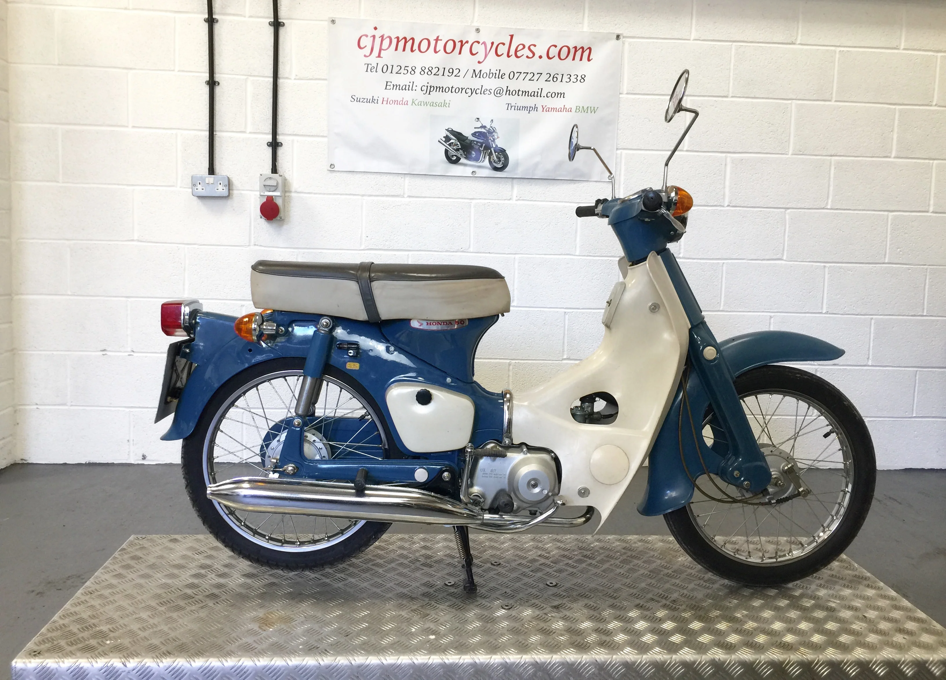 1975 Honda C50-e