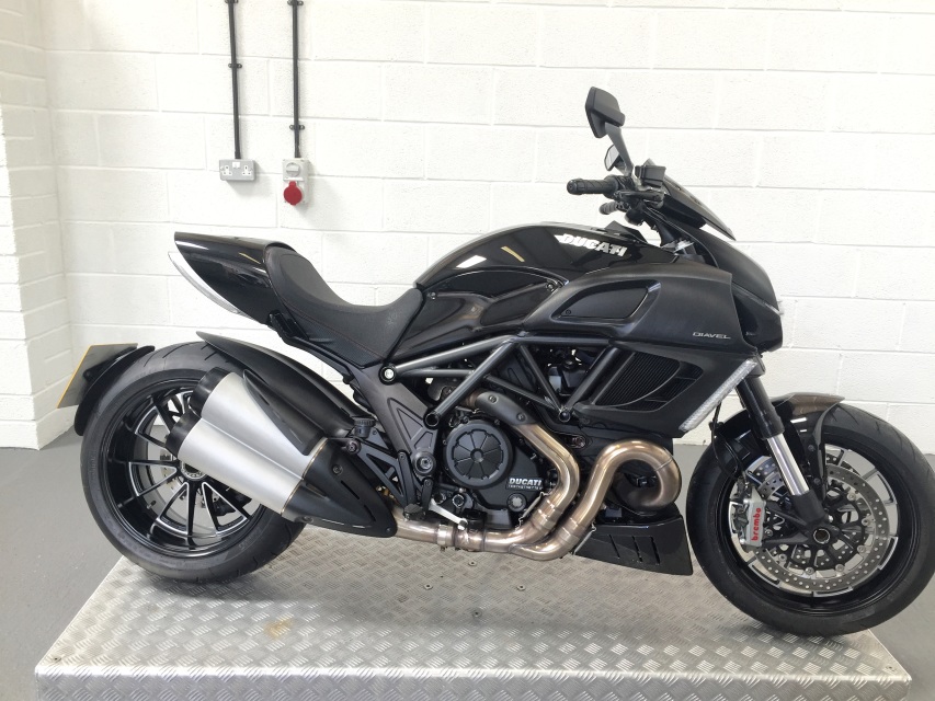  Ducati Diavel