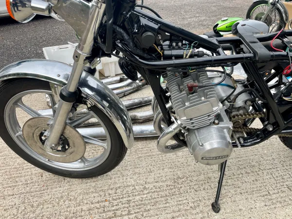 1980 Kawasaki 1980 Kh250 And A 1976 Kh400 Project Bikes