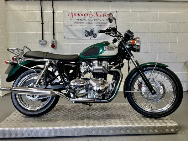 2023 Triumph Bonneyville T100
