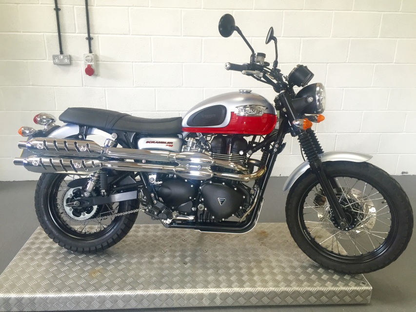  Triumph Bonneville Scrambler