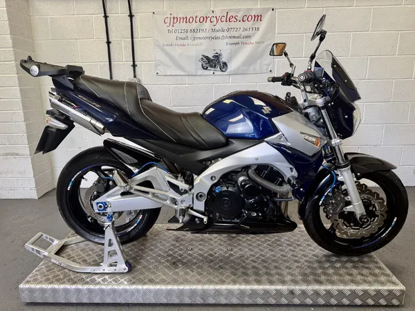 2006 SUZUKI GSR600-K6