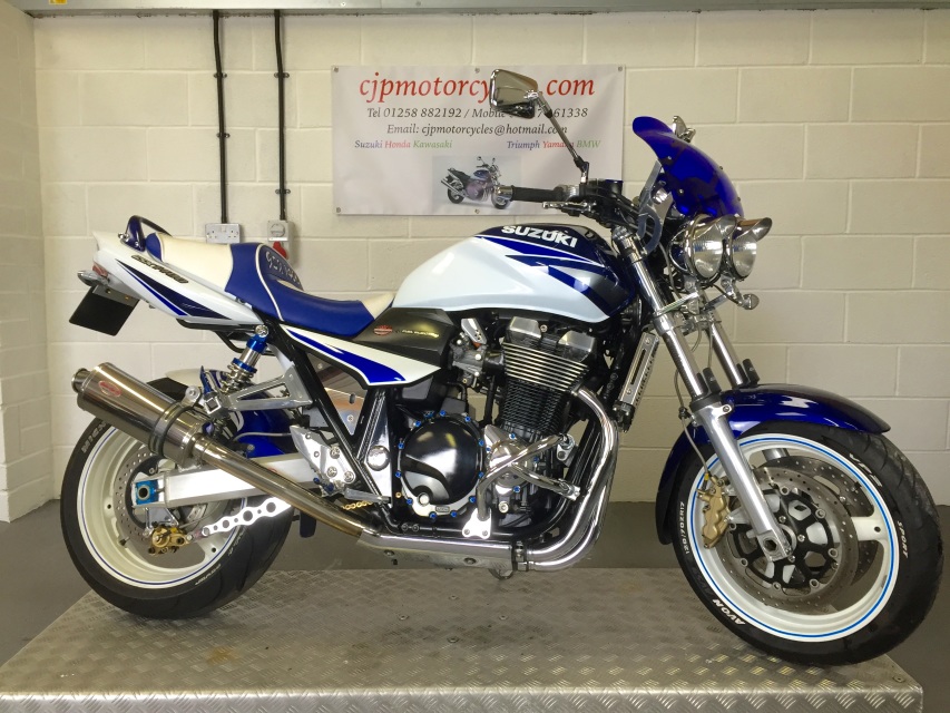  Suzuki Gsx1400-k3   Sold To A Chap In Devon